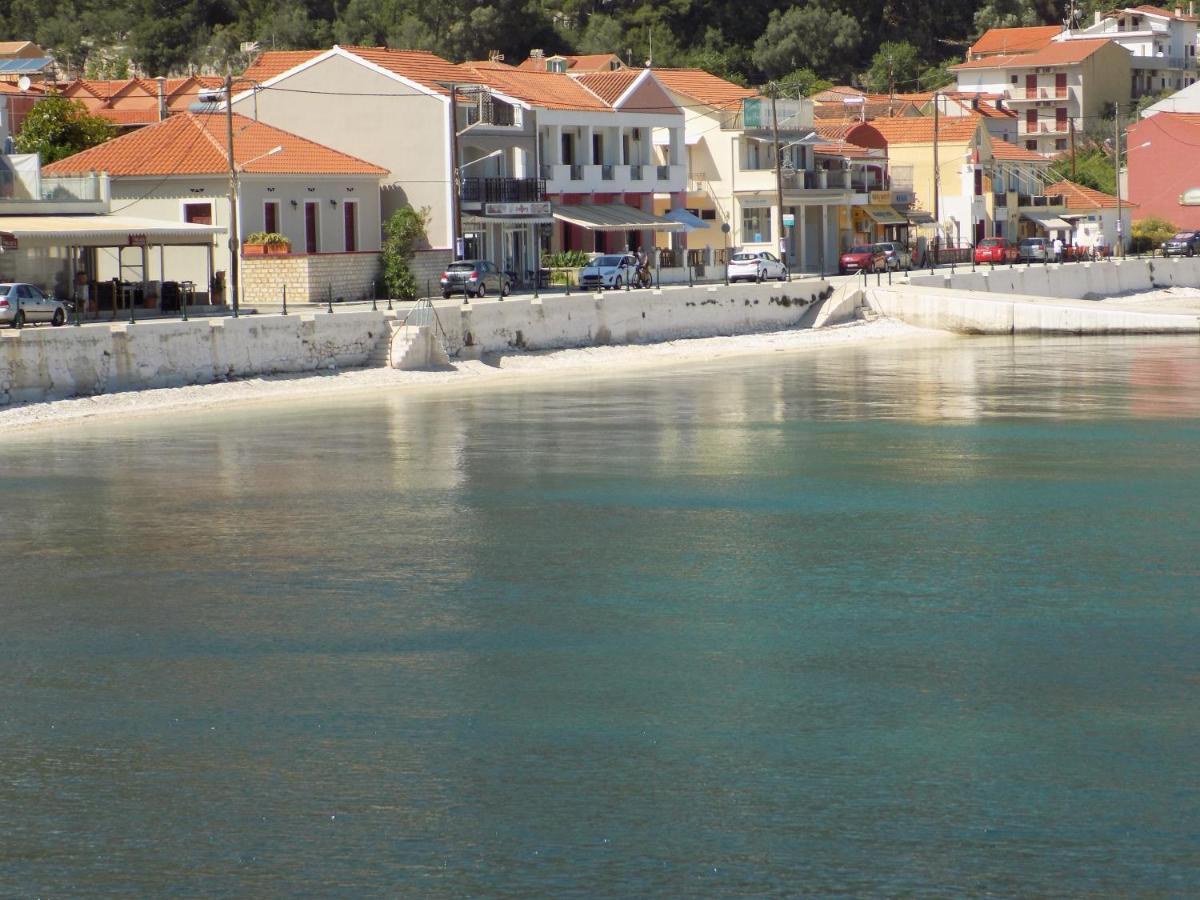 Afrodite Spacious Apartments! Agia Efimia Extérieur photo