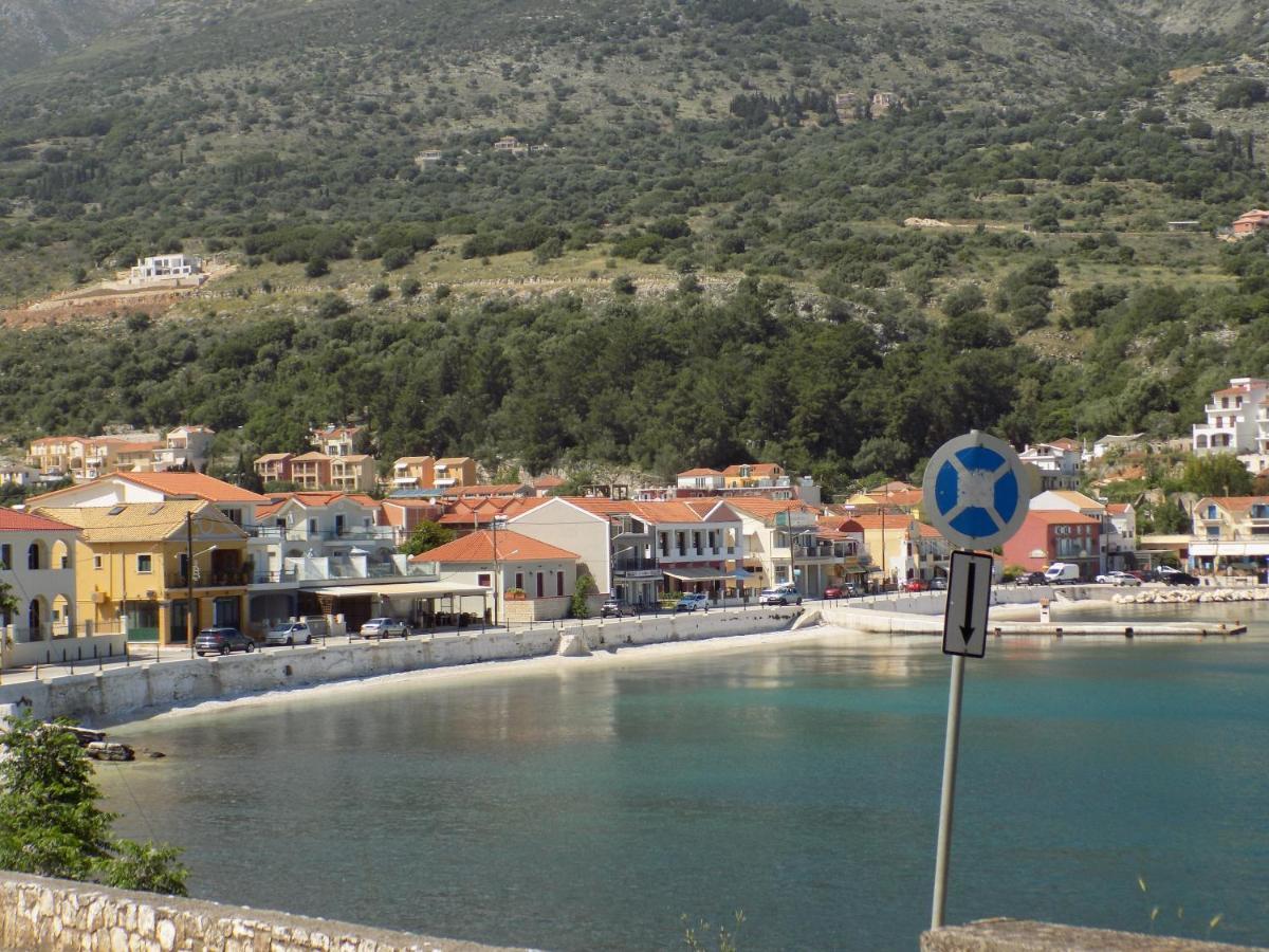 Afrodite Spacious Apartments! Agia Efimia Extérieur photo