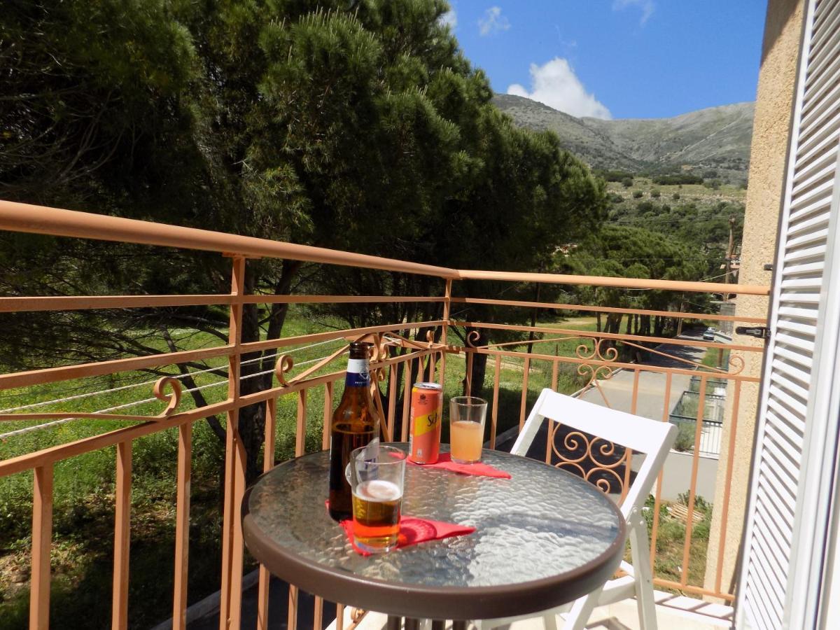 Afrodite Spacious Apartments! Agia Efimia Extérieur photo