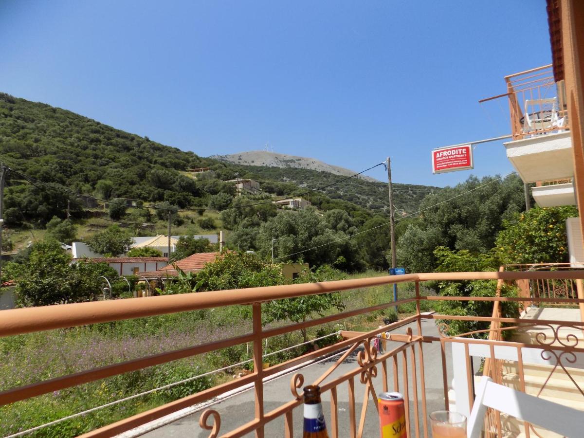 Afrodite Spacious Apartments! Agia Efimia Extérieur photo