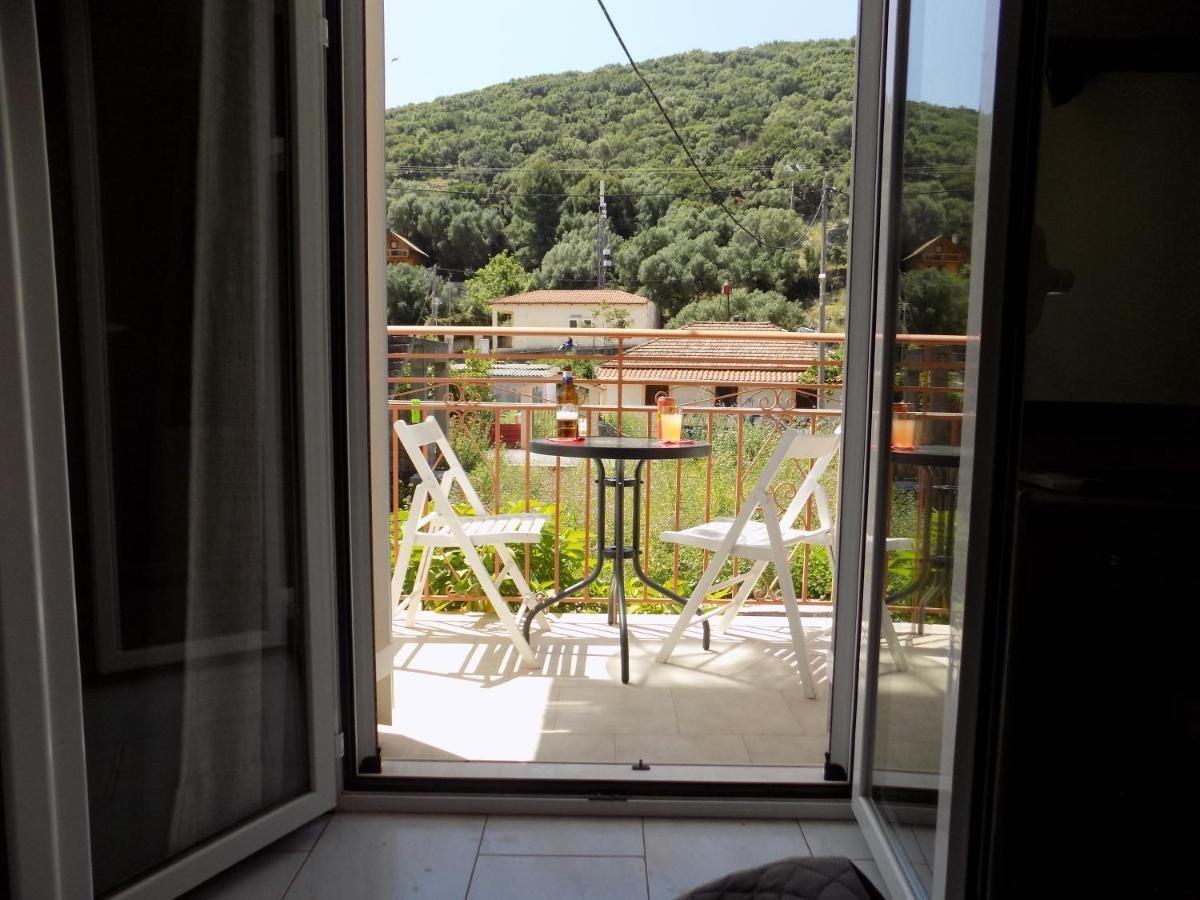 Afrodite Spacious Apartments! Agia Efimia Extérieur photo